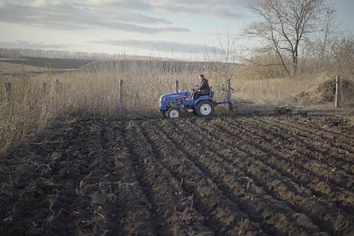 Трактор для сельского хозяйства